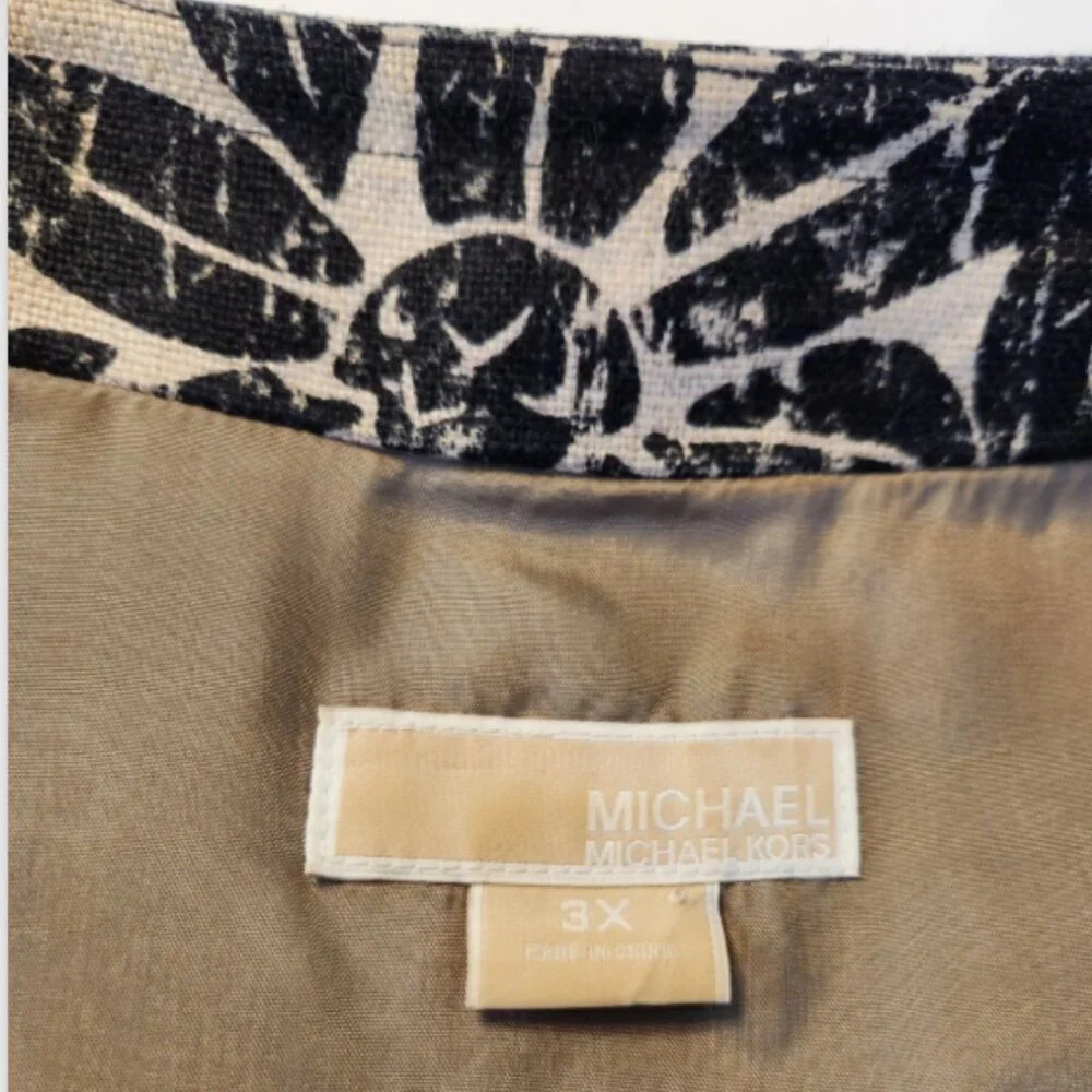 Michael Kors Linen  Floral 2 button, 3/4 Sleeve Jacket - Picture 7 of 10